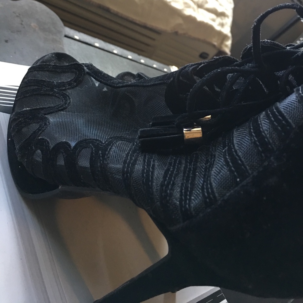 Open toe Booties - Picture 4 of 8